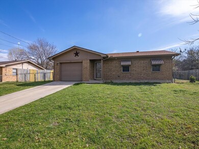 902 N Chico Ave, Decatur, TX 76234 - photo 2