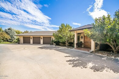 3 Car Garage