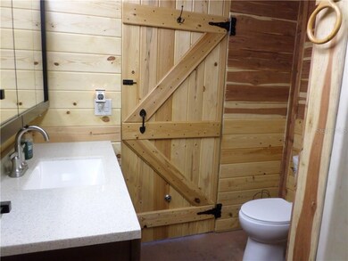 GARAGE BATH CEDAR LINED