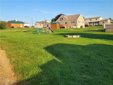 1023 Saint Clair St, Latrobe, PA 15650 - photo 5