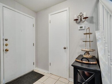 Entry - 3550 Country Square Dr., #506, Carrollton,