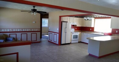 20034 SW Rainbow Lakes Blvd, Dunnellon, FL 34431 - photo 3