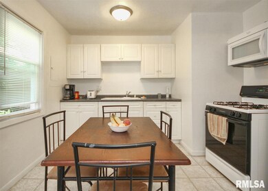 3003 W 67th St, Davenport, IA 52806 - photo 2