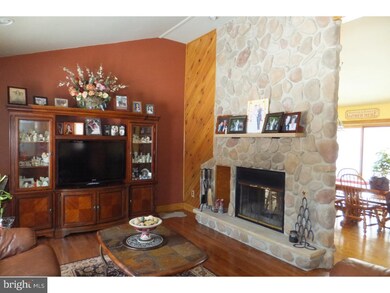 737 Lincoln Ave, Franklinville, NJ 08322 - photo 3