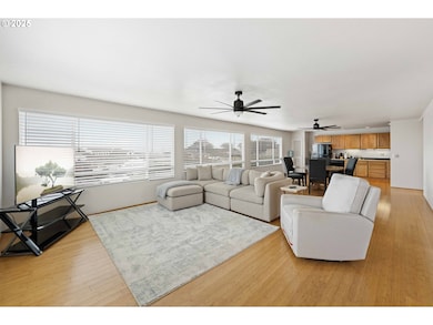 875 Ocean Dr SW, Bandon, OR 97411 - photo 5