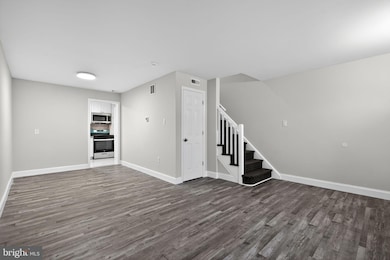 5706 Mitchell Rd, Levittown, PA 19057 - photo 5