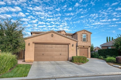 1609 N Piccadilly Ln, Clovis, CA 93619 - photo 2