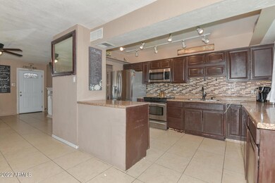 Kitchen-Great Room