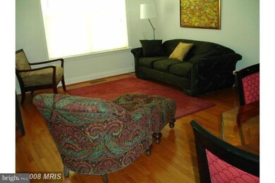 9116 Marlove Oaks Ln, Owings Mills, MD 21117 - photo 3