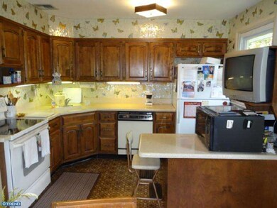 unlisted-address, Allentown, PA 18103 - photo 7