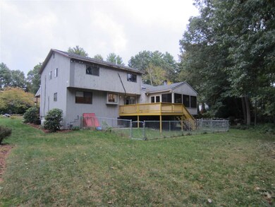 16 Tacoma Cir, Nashua, NH 03062 - photo 2