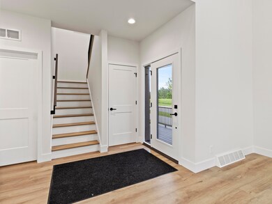 4192 E Lake Vista Blvd, Oak Creek, WI 53154 - photo 5