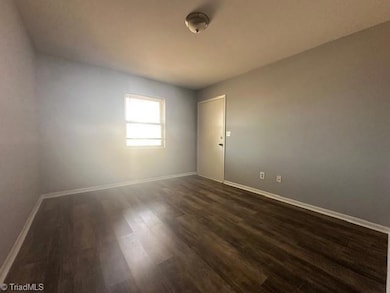 1225 New Hope Ln unit B, Winston Salem, NC 27105 - photo 7