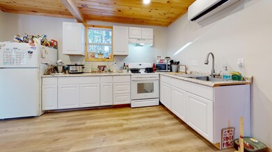 5-web-or-mls-19-Jack-Hall-Rd-Kitchen