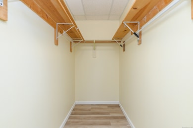 102 Judd Square unit 102, Wallingford, CT 06492 - photo 5