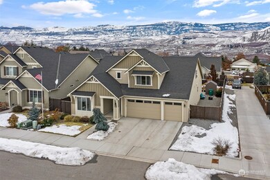1748 S Blanchard Loop, East Wenatchee, WA 98802 - photo 5