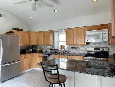 19 Boston St unit 2, Somerville, MA 02143 - photo 5