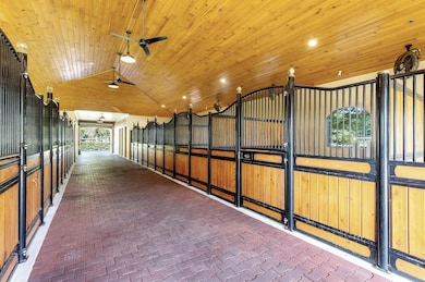 14943 Paddock Dr unit (Stalls And Apt), Wellington, FL 33414 - photo 3