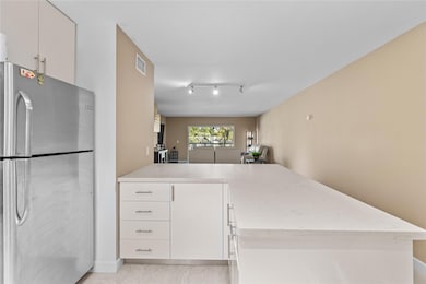 8511 Old Country Manor unit 408, Davie, FL 33328 - photo 3