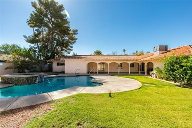 3708 S Rosecrest Cir, Las Vegas, NV 89121 - photo 3