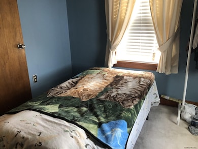 84 Park St, Gloversville, NY 12078 - photo 3