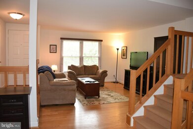 1609 Oak Spring Way, Reston, VA 20190 - photo 3