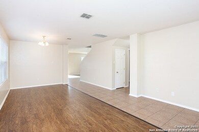 6730 Loma Vino, San Antonio, TX 78233 - photo 5