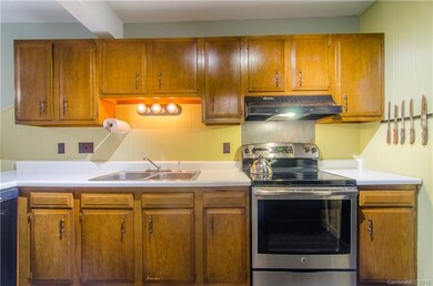 Oven/Range and Dishwasher new in 2015!