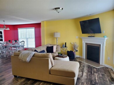 671 W G Rd, Loris, SC 29569 - photo 2