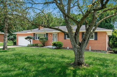 3281 Darracq Cir, Columbus, OH 43223 - photo 2