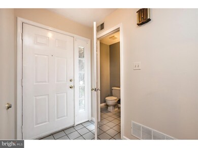 905 N Glen Dr unit 905, Glen Mills, PA 19342 - photo 5