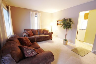 562 Westphal Ave, Columbus, OH 43213 - photo 5