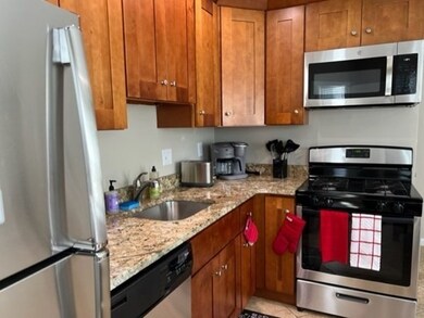 400 Hanover St unit 2A, Boston, MA 02113 - photo 2