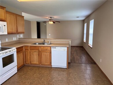 140 Sage St, Centerton, AR 72719 - photo 4