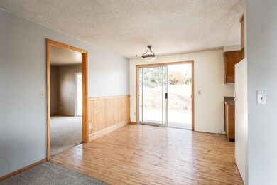 Living room - Bonus Room - Dining area