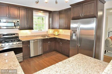 8708 Old Courthouse Rd, Vienna, VA 22182 - photo 2
