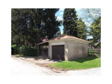 Parking Lot/Garage.