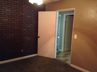 5868 E Ramona Ave, Fresno, CA 93727 - photo 5