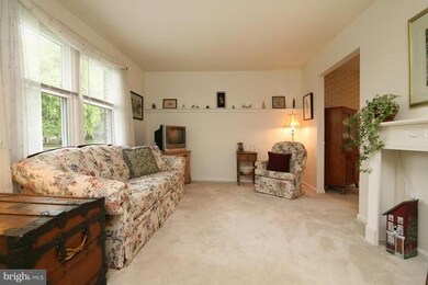 7093 Saddle Dr, Sykesville, MD 21784 - photo 2