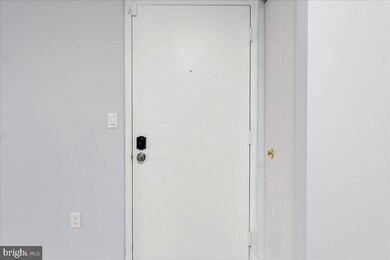 14903 Rydell Rd unit 104, Centreville, VA 20121 - photo 4