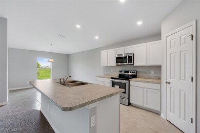 2007 NE 6th Place, Cape Coral, FL 33909 - photo 4