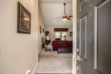 4 Claire Ct unit 4, Circleville, OH 43113 - photo 6