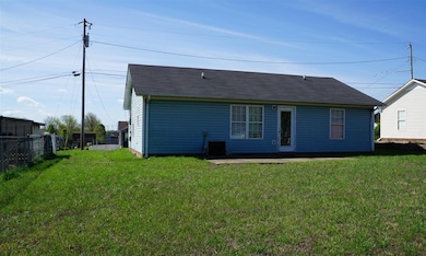 403 Eddy St, Oak Grove, KY 42262 - photo 2