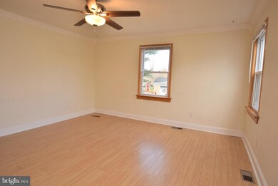 708 W 13th St, Front Royal, VA 22630 - photo 4