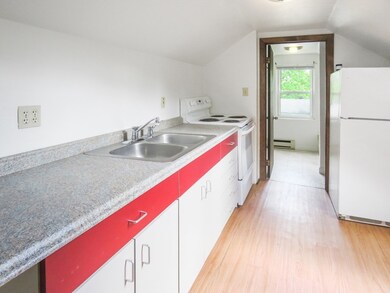 10 Gerald Ct unit 4, Cherry Valley, MA 01611 - photo 4