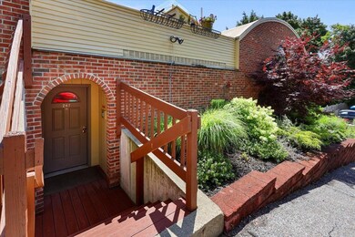 265 Pearl St unit B1, Burlington, VT 05401 - photo 2