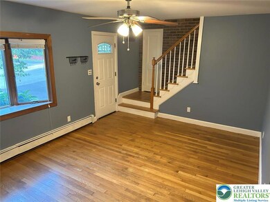 2432 S Law St unit 2434, Allentown, PA 18103 - photo 2