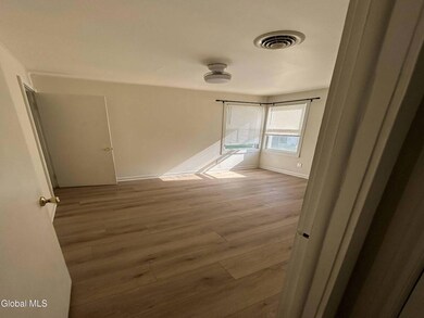 10 Grove Place, Albany, NY 12203 - photo 6