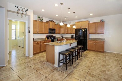 Large Island with Breakfast Bar