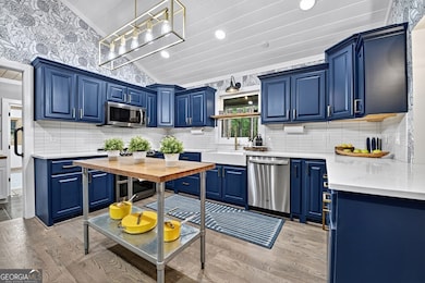 275 Autumn Ridge Dr, Mineral Bluff, GA 30559 - photo 4